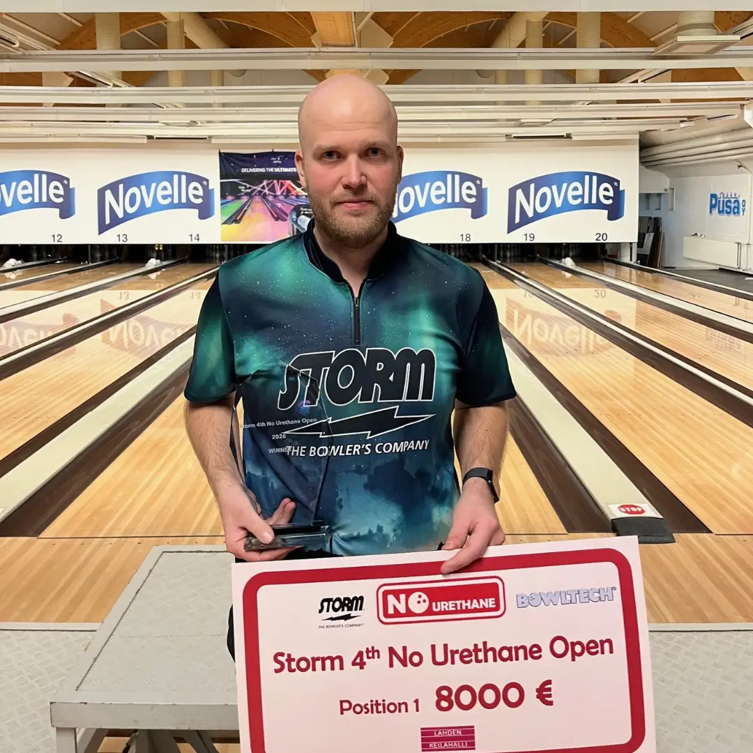 Jesse Kallio celebrating Storm 4rd No Urethane Open win in Lahti