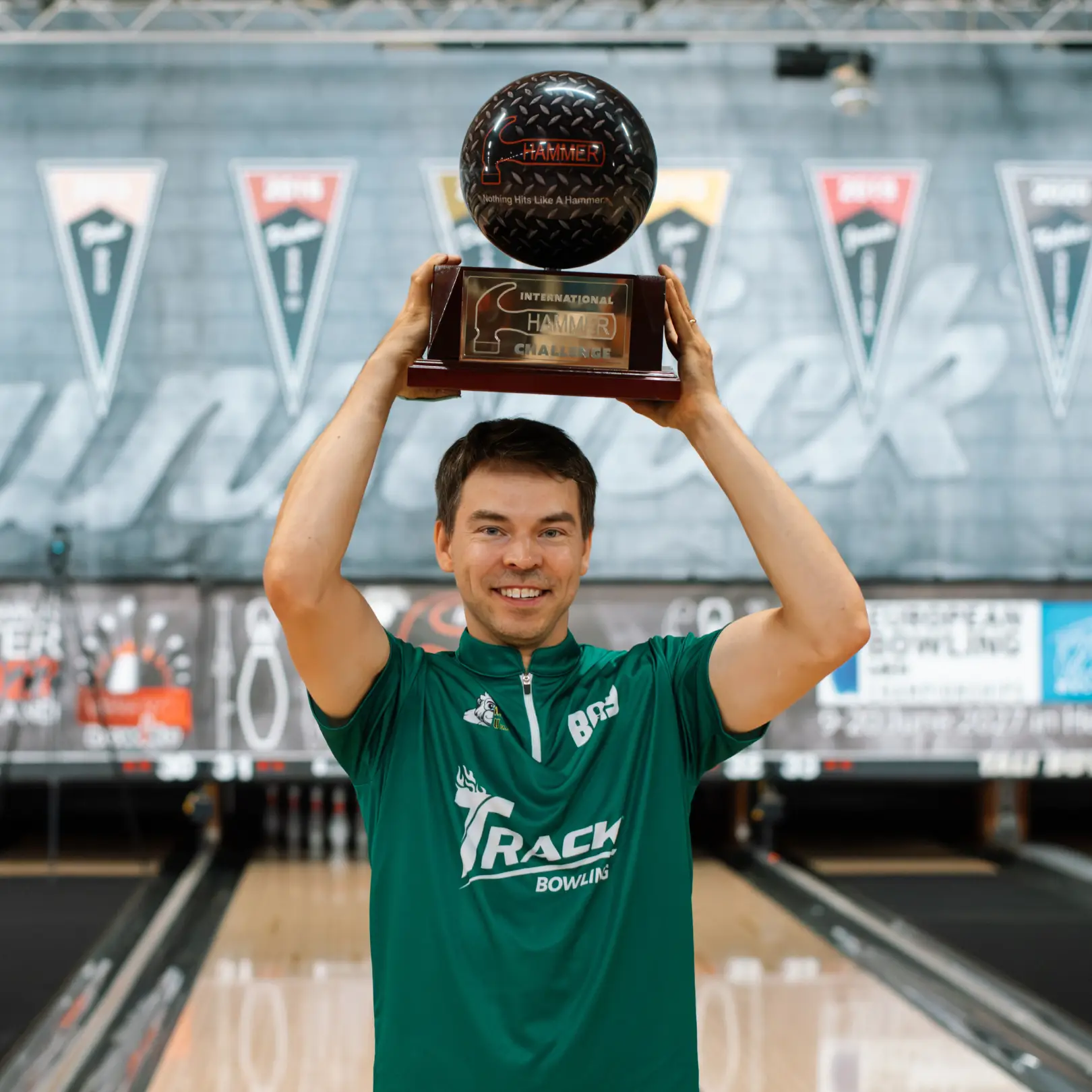 Juhani Tonteri celebrates winning the 2026 International Hammer Challenge at Tali Bowl
